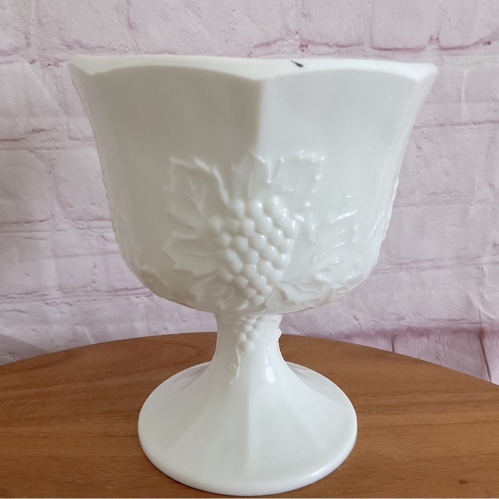 Vintage White Milk Glass Grape Pedestal Planter Bowl - Picture 3 of 6